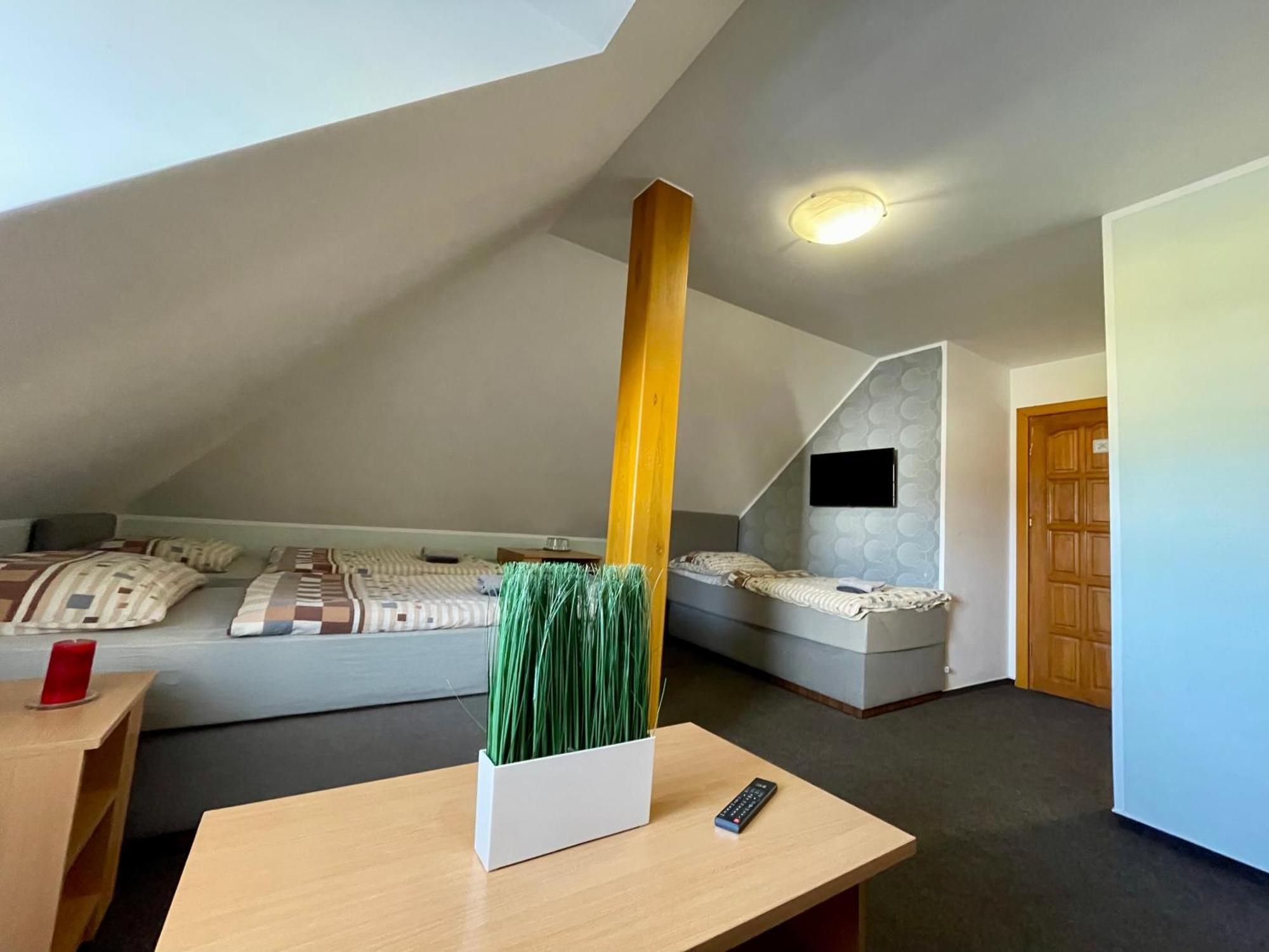 Hotel Aldo Uničov المظهر الخارجي الصورة